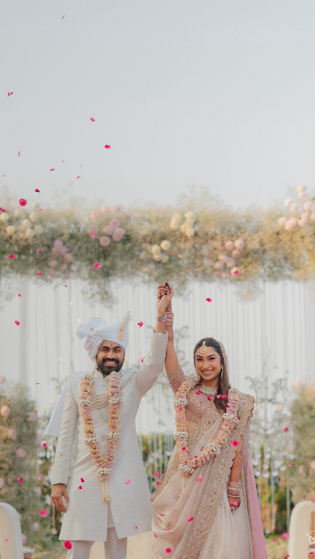 Jinal & Raj 

[Dreamcatchers Photography by Punit, Indian Weddings, Mumbai Weddings, Jade Gardens, Varmala Moments]

#dreamcatchersphotographybypunit
#mumbaiweddingphotographers #mumbaiweddings #jadegarden #weddings2026